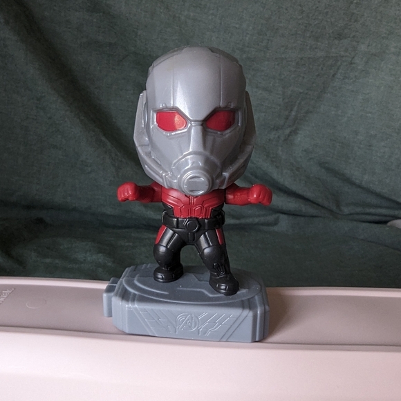 Avengers Endgame McDonald's toys 2019 Antman Thor Widow Captain Iron Man Marvel - Picture 6 of 12